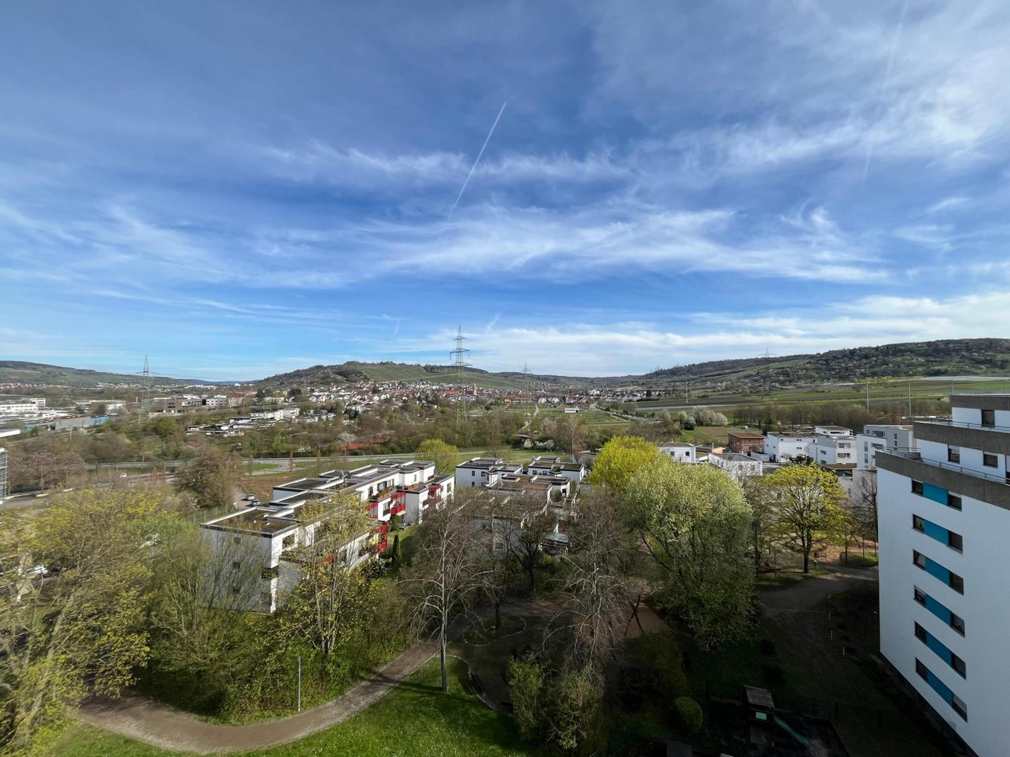 Freshly Renovated Studio Apartment - Top Location In Weinstadt Buitenkant foto